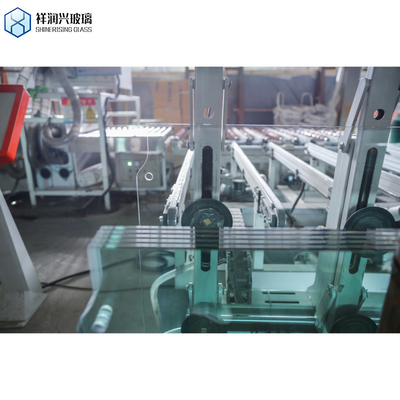 Polished Edge 3-19mm Ultra Clear Tempered Laminated Glass for Shower Enclosure Design