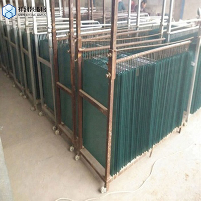 Plain Wall Aluminum Mirror Glass in Silver Finish Sheet Glass with Flat Polished Edge Work