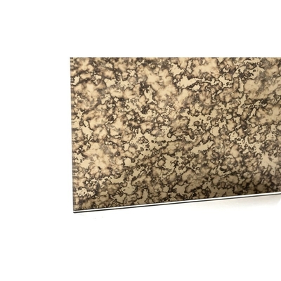 Decorative Wall Antique Mirror with Patterned Design in Rectangle Shape