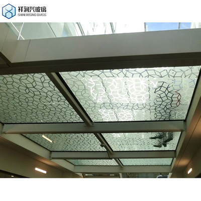Tempered Pattern Glass Shower Door with Bronze Karatachi Design and Patterned Sheets