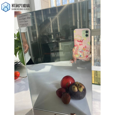 Customized Colorful Glass in Blue and Green for Rectangle Shape Tempered Glass Demand