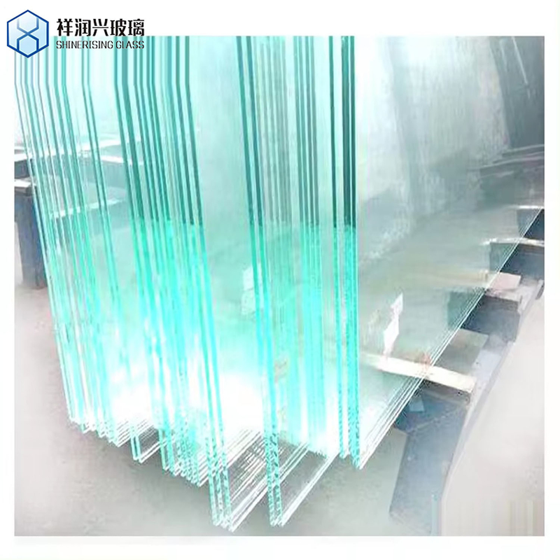 1717*1128 3.2mm Low Iron Patterned Solar Glass with Tempered Ar Coating Customization