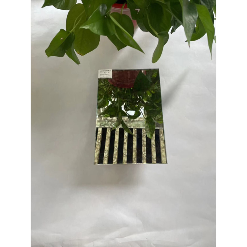 Antique Luxury Mirror Glass 3mm 5mm Other Float Glass Layers as The Customer prime